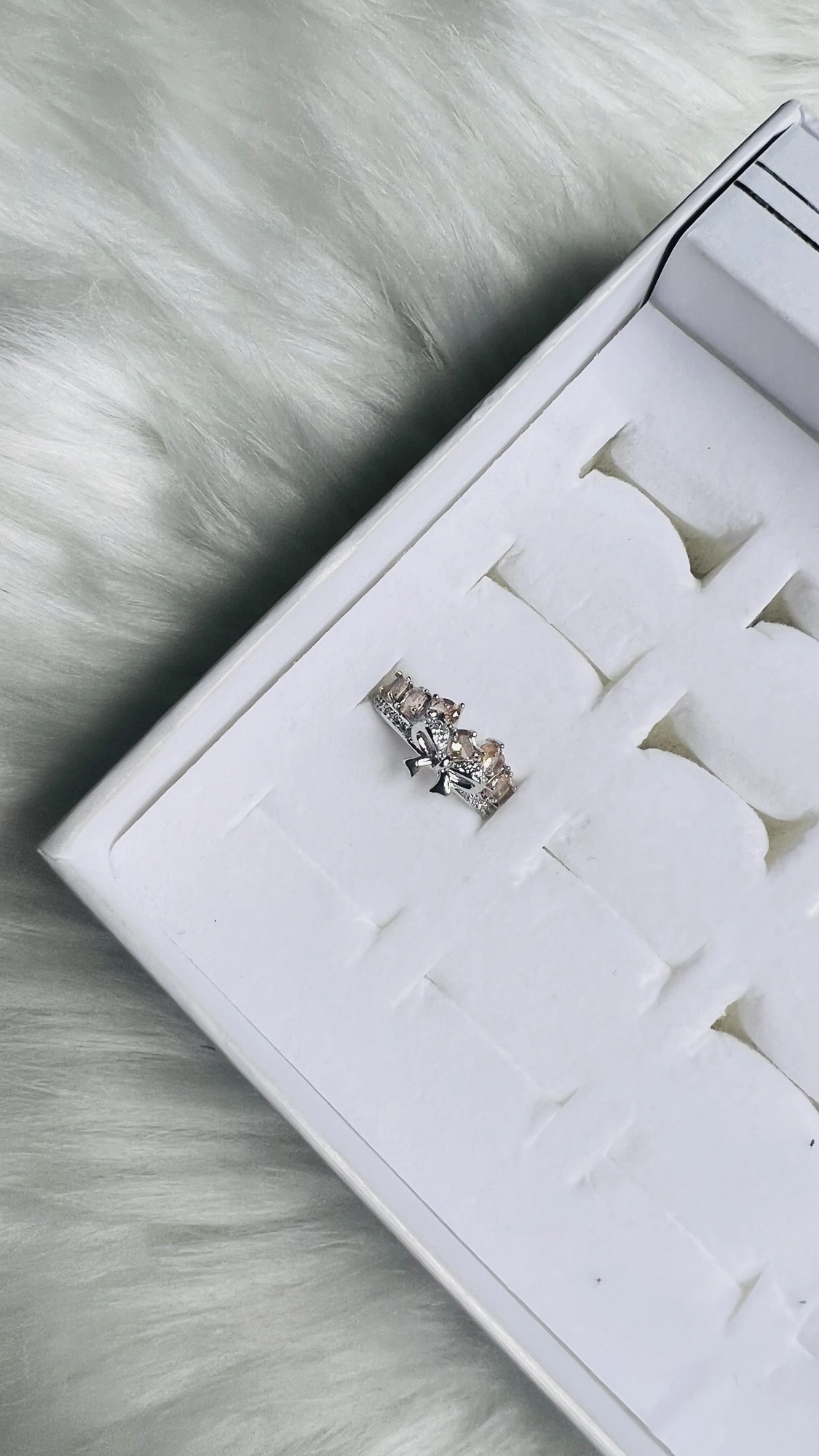 The Royal Champagne Ring