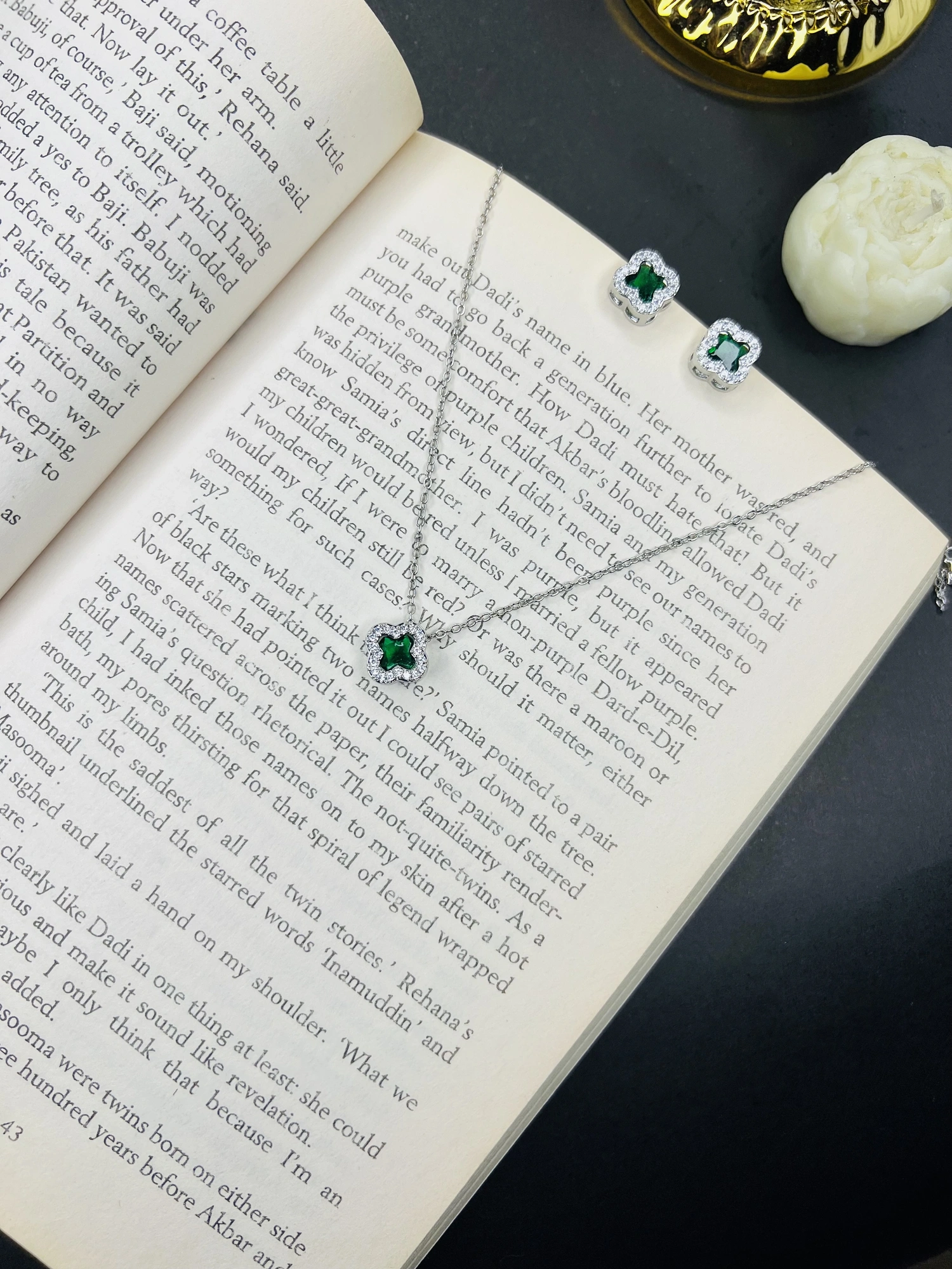 Emerald clover set