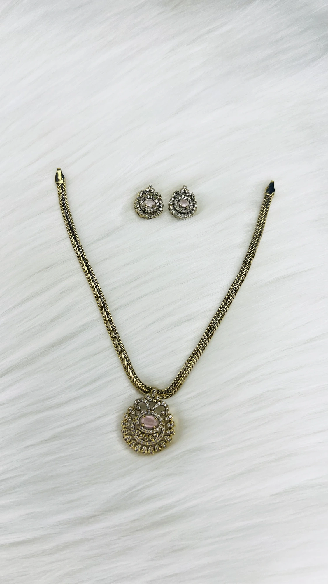 Blush Royale Set