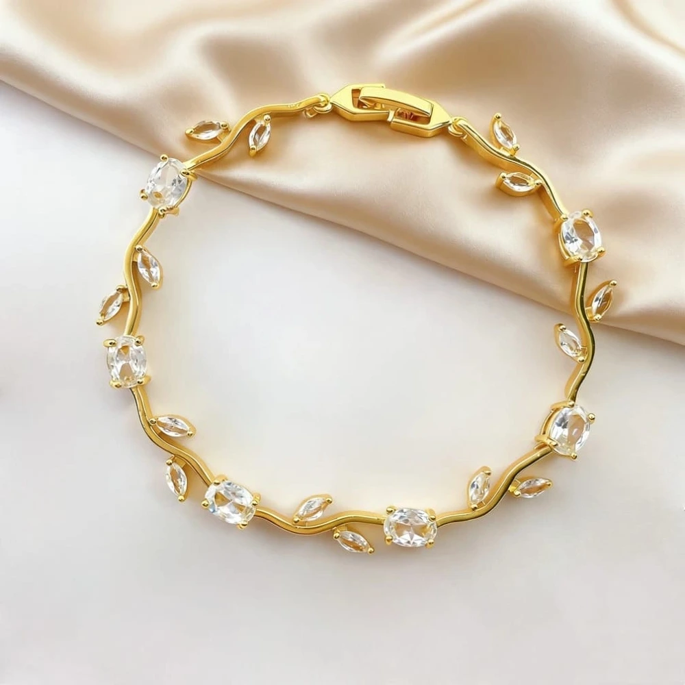 Crystal Vine Tulip Bracelet 
