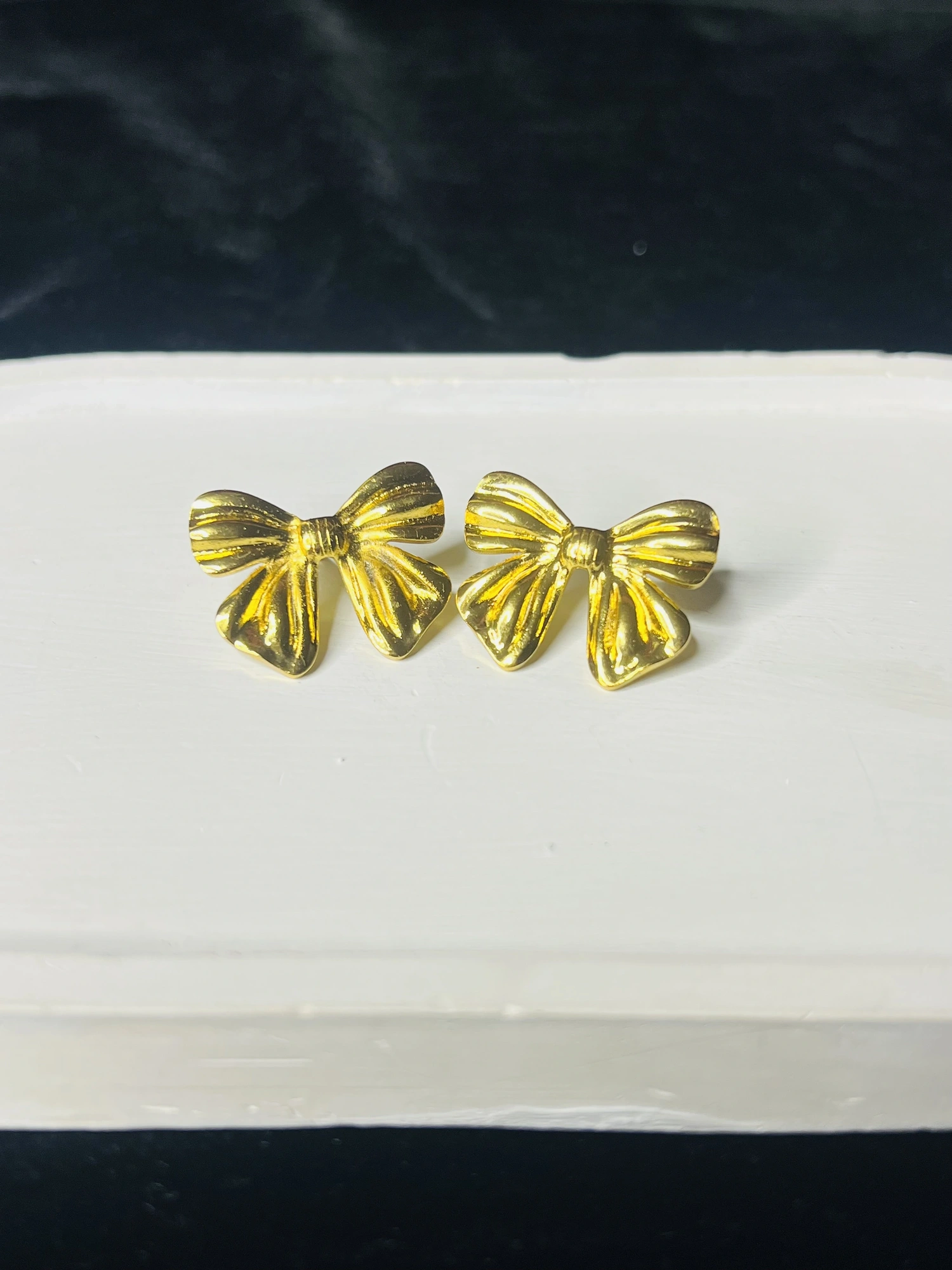 Bow Studs