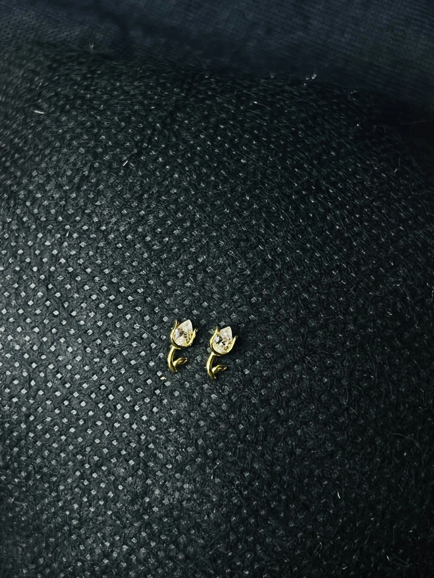 21 K flower Studs