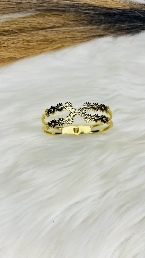Daisy Bloom Handcuff