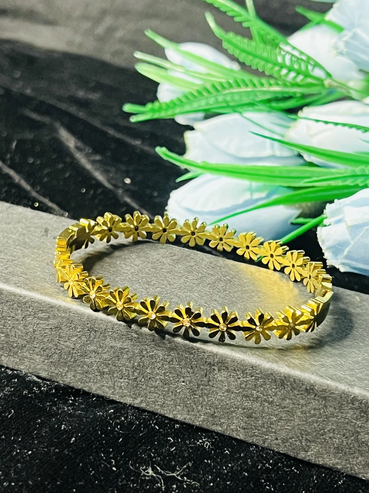 Daisy Handcuff
