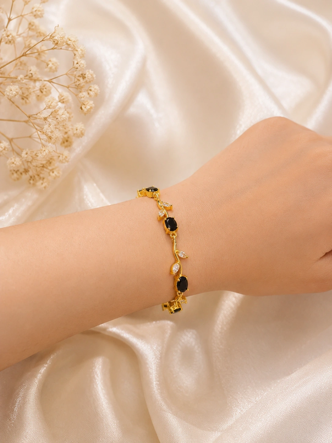 Black Tulip Bracelet 