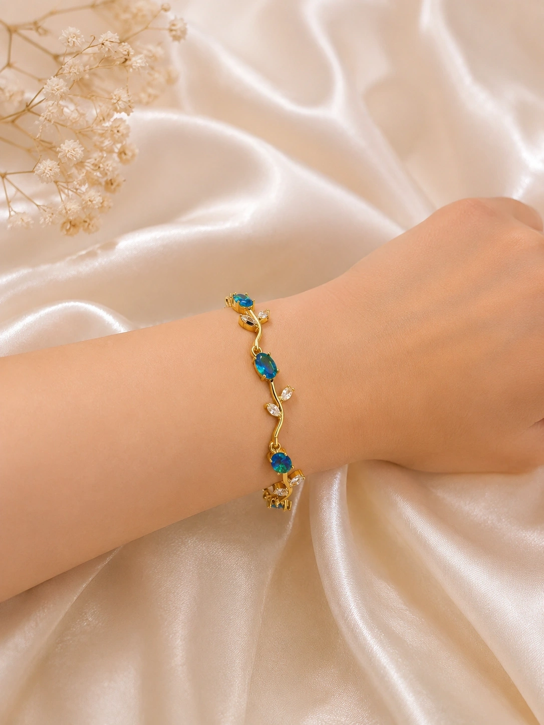 Frozen Tulip Bracelet 