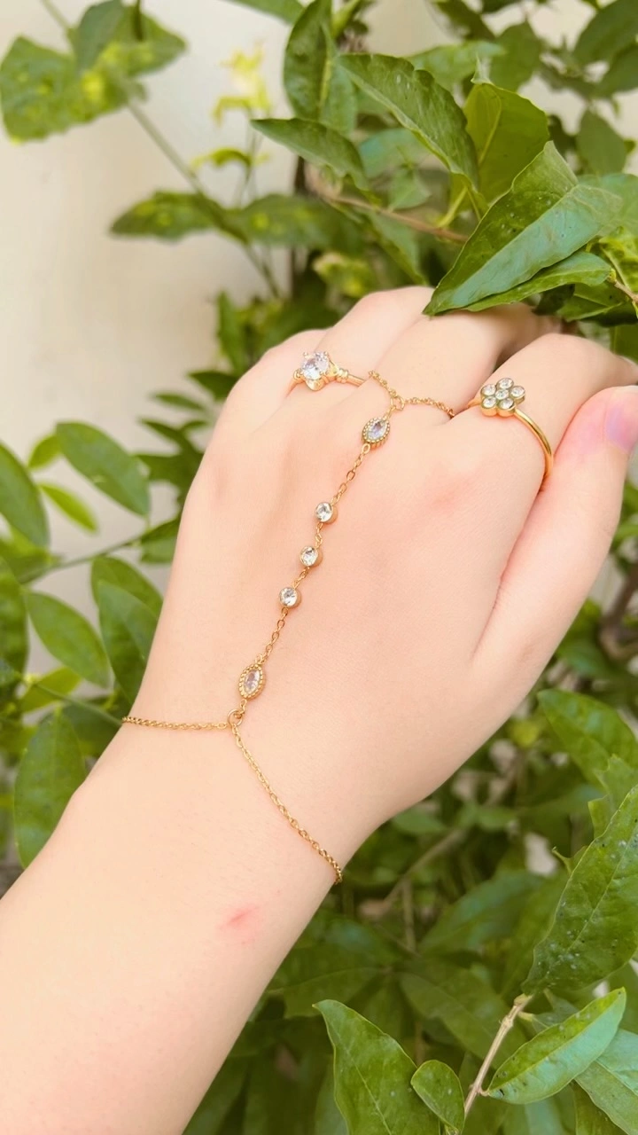 5  Stones Hand Chain